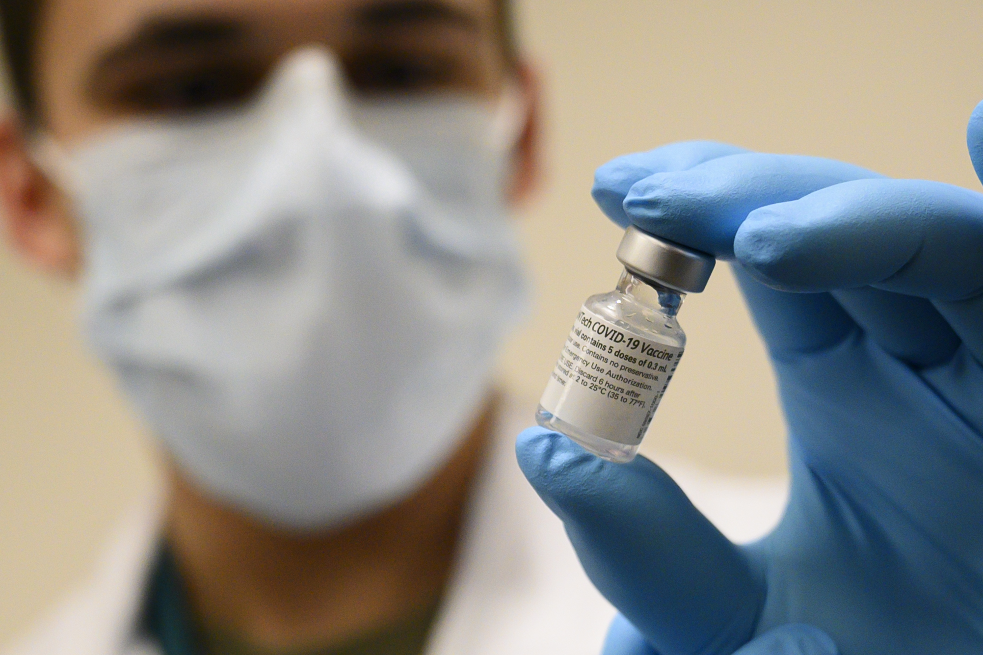 Últimas Noticias sobre la Vacuna Contra COVID-19: Preguntas y Respuestas 