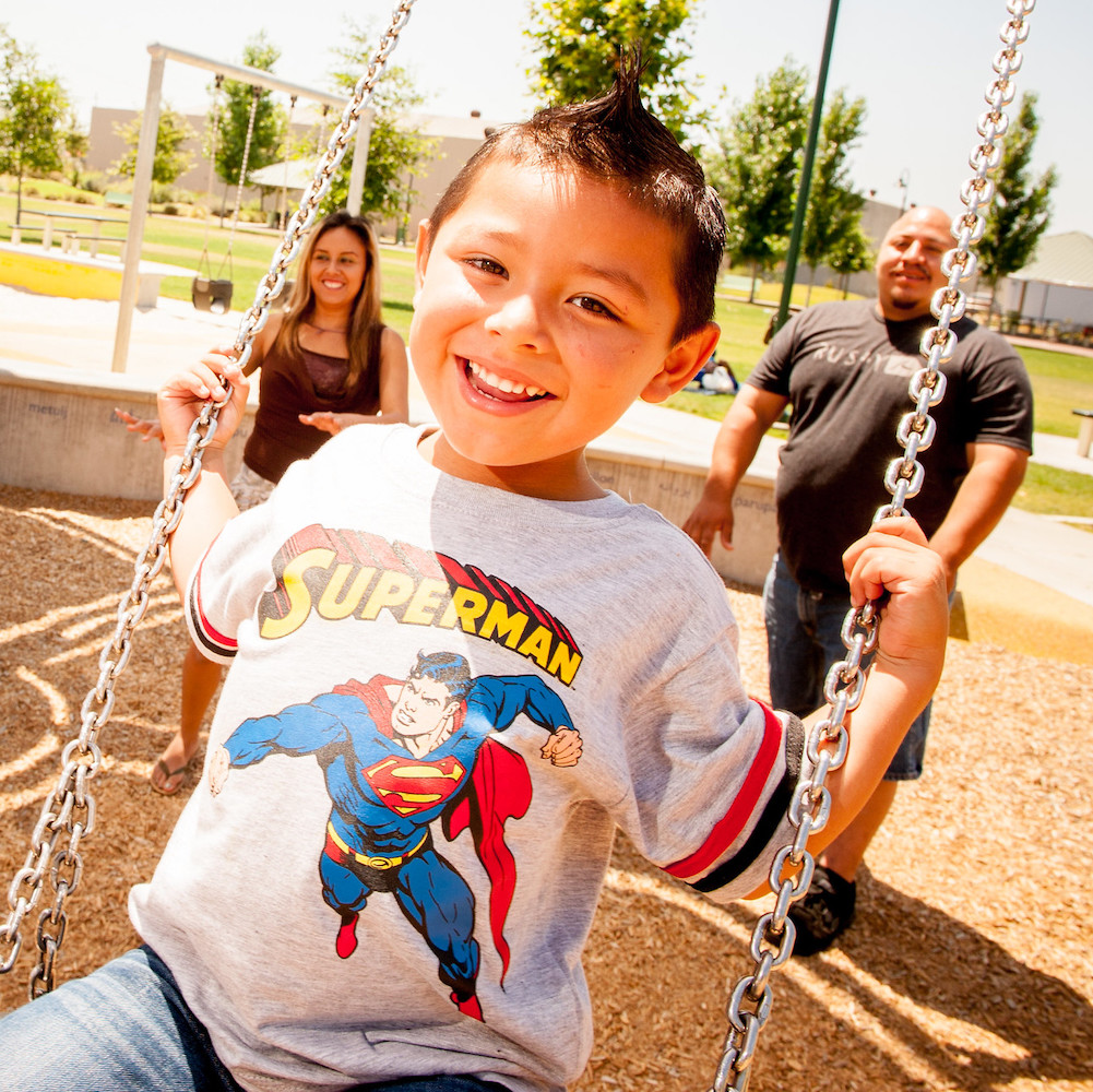 La red First 5 une fuerzas en nombre de los niños pequeños y las familias en el Día de la Defensa de First 5