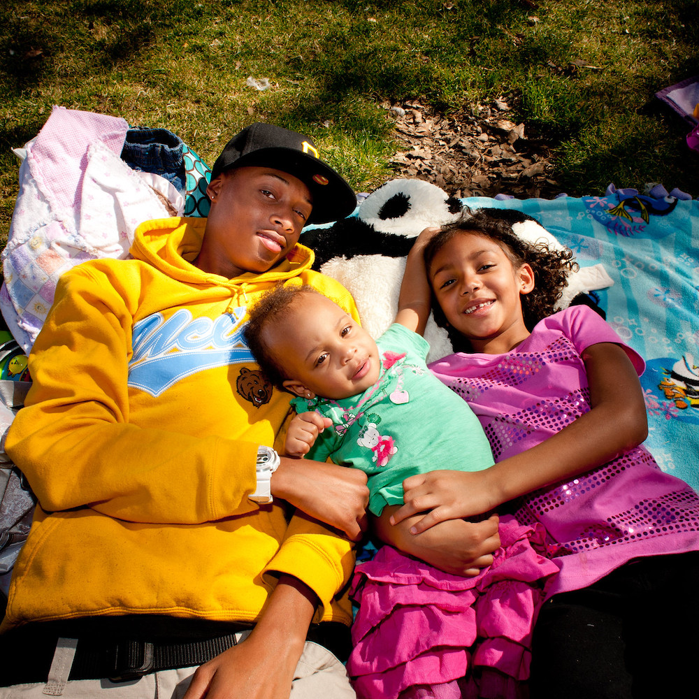 어린이와 가족을 장기 투자로 만들 수 있는 기회: Newsom's가 개정할 수 있는 어린이 및 가족 서비스 시스템의 의미