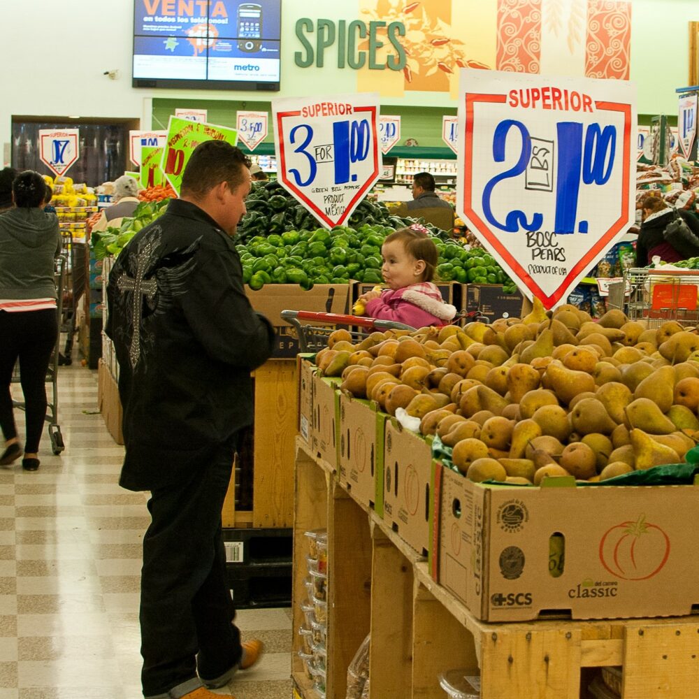 Abordar la creciente inseguridad alimentaria en el condado de Los Ángeles y más allá: por qué la Ley Agrícola de 2023 es un salvavidas para los niños y las familias